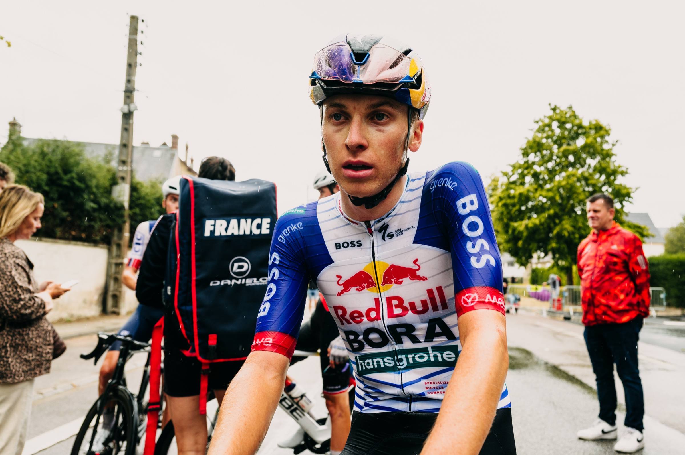 Gustave Blanc après une course sous la pluie